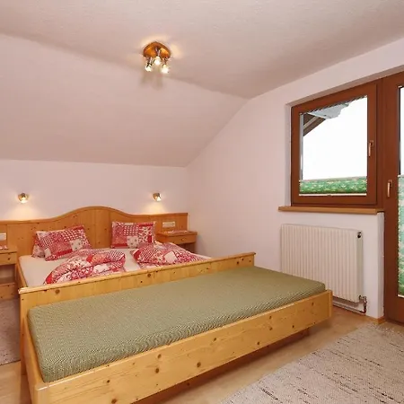 Haus Alpengluhen Krumpens Alloggio per agriturismo *