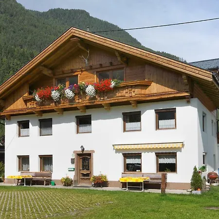 Haus Alpengluhen Krumpens